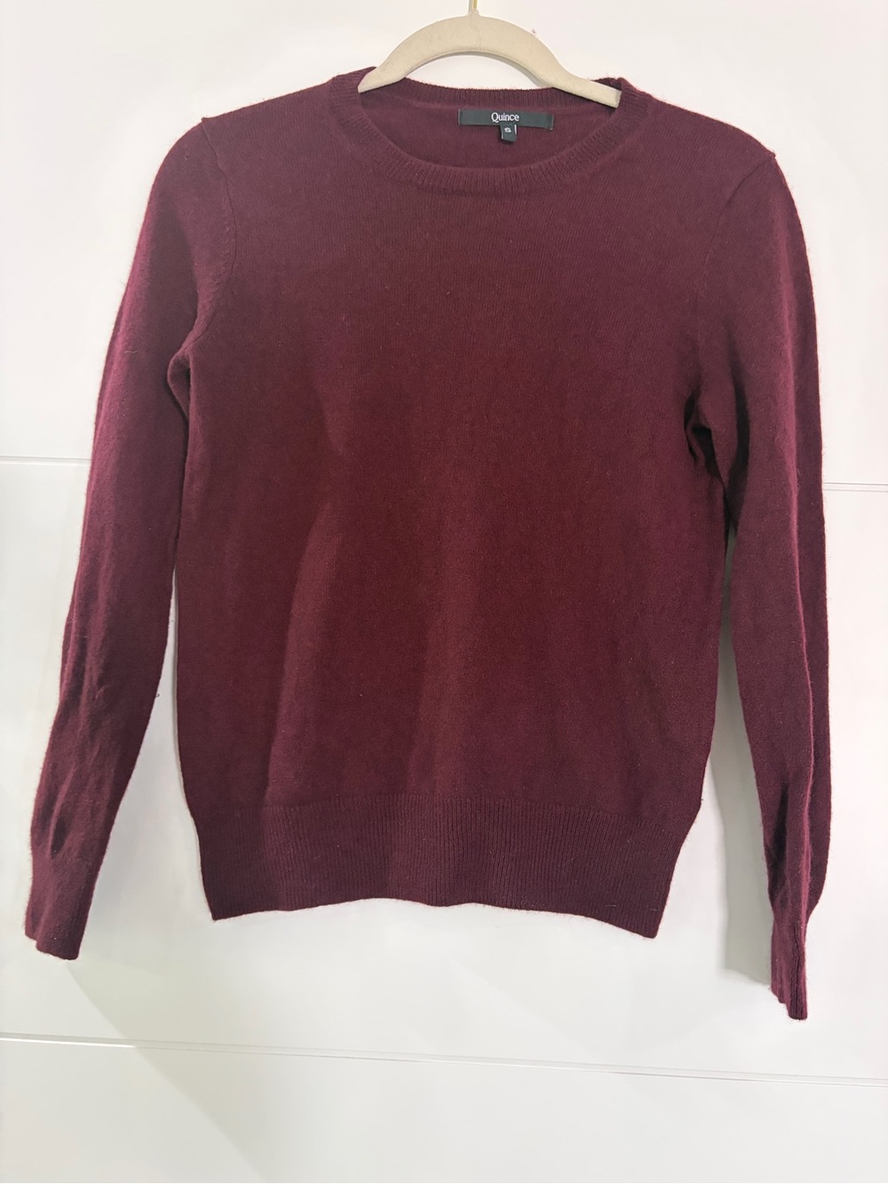 Quince 100% Cashmere Crewneck Sweater, Women’s Small Burgundy Long Sleeve
